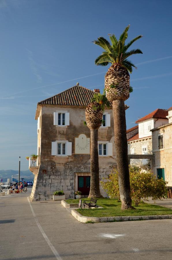Castel Nonna Franka Apartment Sutivan Bagian luar foto