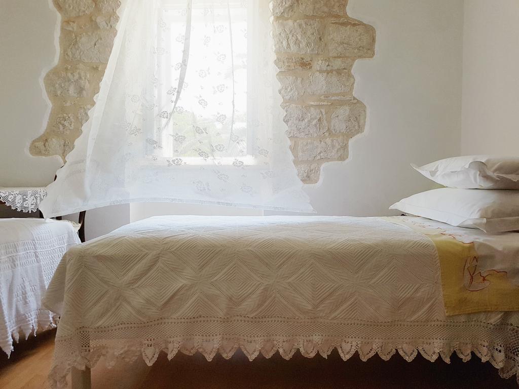 Castel Nonna Franka Apartment Sutivan Bagian luar foto
