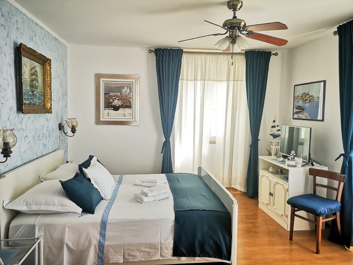 Castel Nonna Franka Apartment Sutivan Bagian luar foto